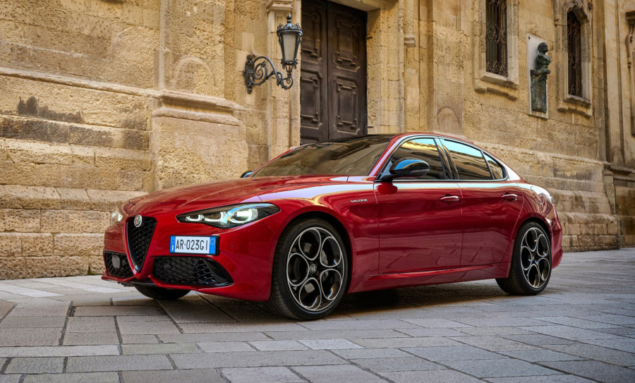Potvrđeno: Nova Giulia će imati benzinske motore!