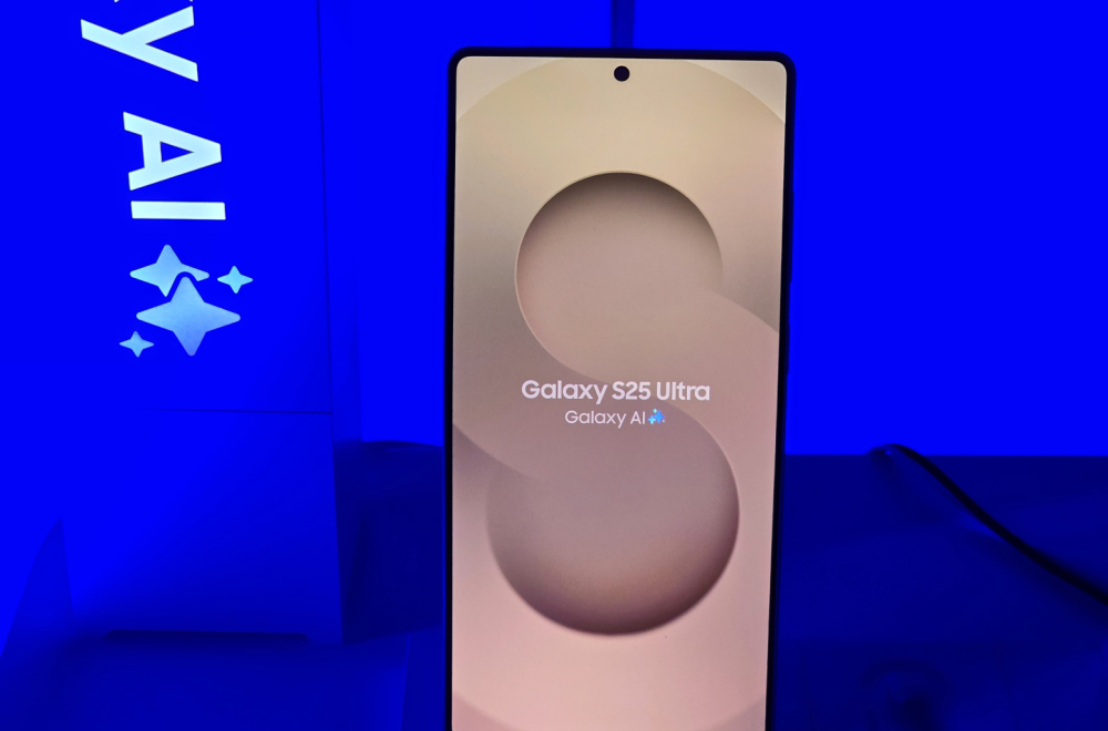 Pogledajte šta se sve nalazi u Samsung Galaxy S25 Ultra telefonu VIDEO