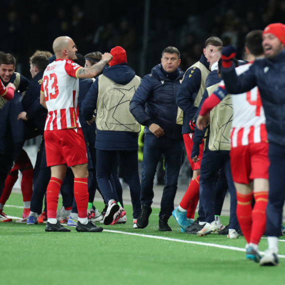 Zvezda u velikom stilu završila LŠ; Milojević odbio da odgovori na pitanje: "Šta mislite?"
