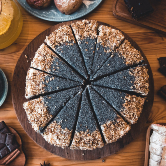 Najbrža torta na svetu ili "ludilo od torte": Recept za one koji nemaju vremena