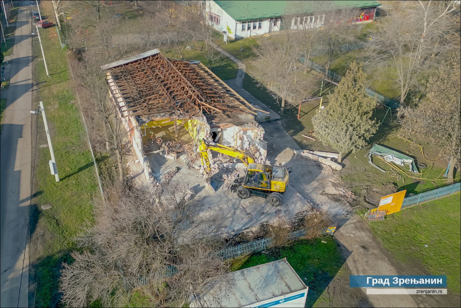 Počelo rušenje vrtića: Na tom mestu se gradi novi, veći objekat FOTO