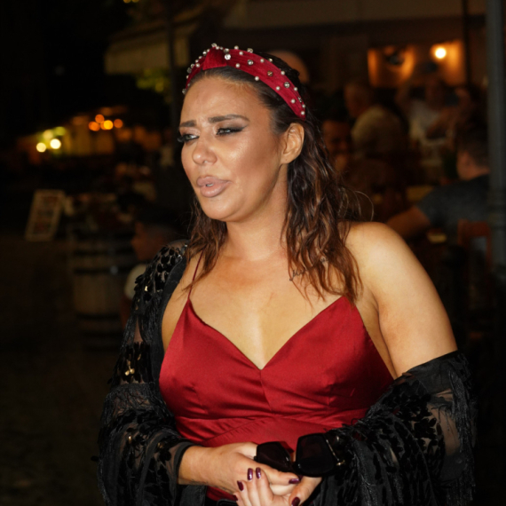 Ana Nikolić otkazala nastup: Narušeno joj zdravstveno stanje