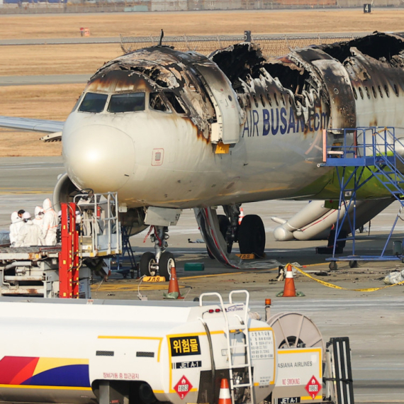 Panika na aerodromu: Avion udario i usmrtio osobu tokom poletanja