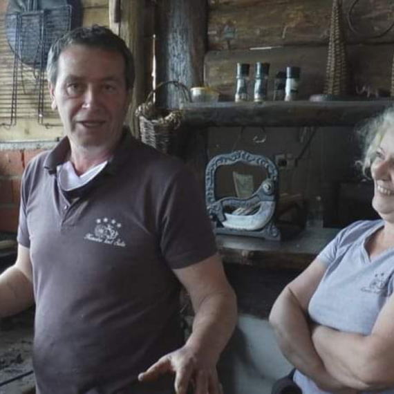 Bivši mornar usred Srbije napravio pravi morski raj, umesto pečenja kod njega se spremaju hobotnice FOTO