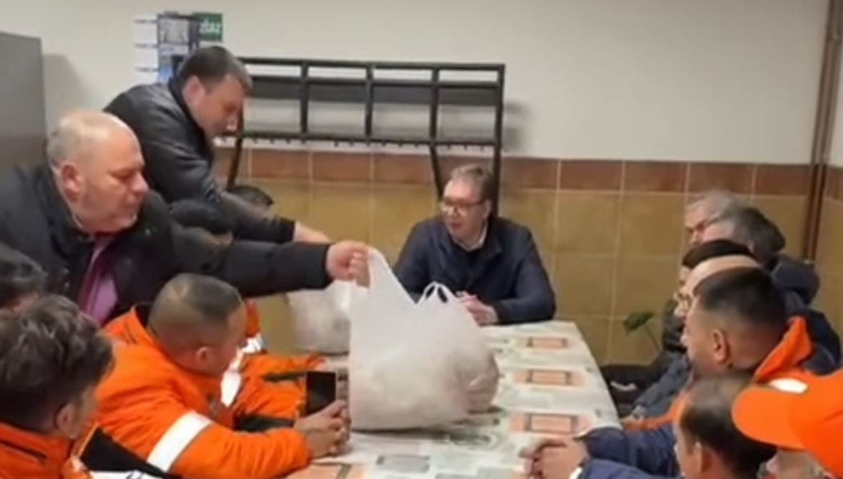 Vučić sa radnicima Gradske čistoće: Odlučio sam da posetim prave radnike VIDEO