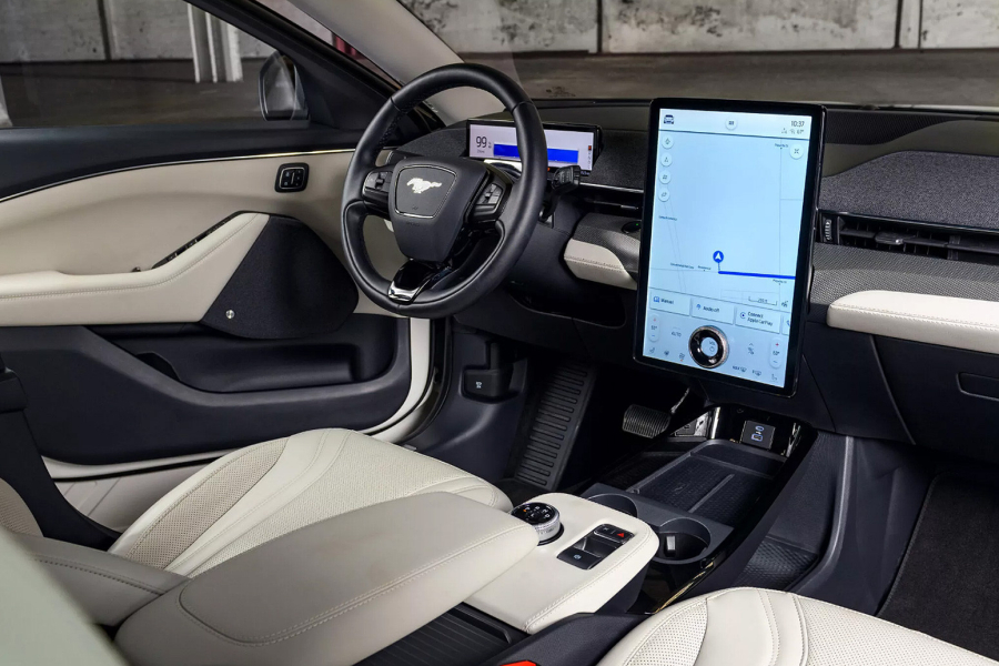 Električni Mustang pregazio benzinca: Ford prodao duplo više Mach-E nego klasičnih verzija
