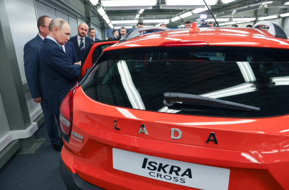 Pad za četvrtinu: Rusi slabo kupovali nove automobile