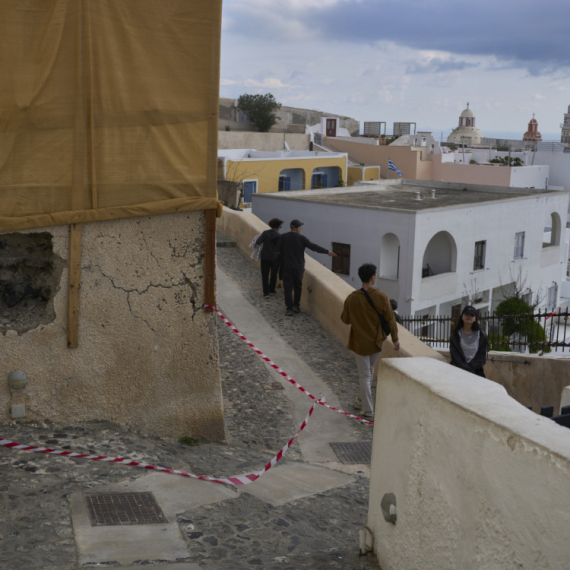Stanje na Santoriniju dramatično: Ima li srpskih državljana? FOTO