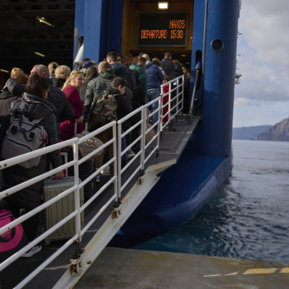Terrible images from Greece: People behind the wire, trying to escape; Tsunami is also possible VIDEO/PHOTO