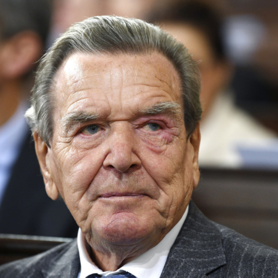 Gerhard Šreder u bolnici