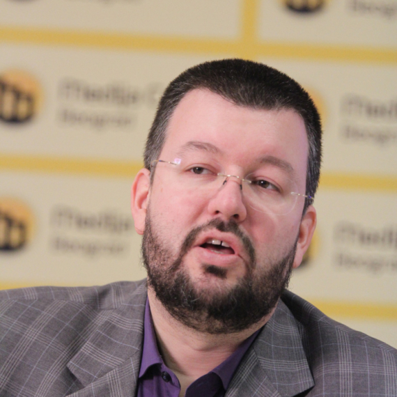 Prof. Antić raskrinkao rektora Đokića: Glumi Mela Gibsona, a kad mu neko dirne plate, odmah na sud VIDEO