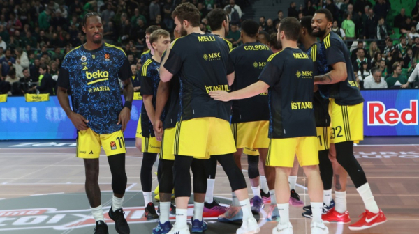 Šokantan poraz Fenerbahčea – Angola heroj, Gudurić 1/10