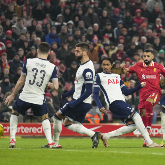Liverpul pokazao moć Totenhemu – "poker" za finale Liga kupa