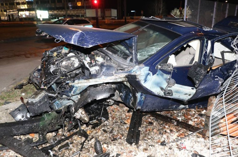 Filmska potera u Hrvatskoj: Divljao bez vozačke dozvole, urnisao automobil FOTO
