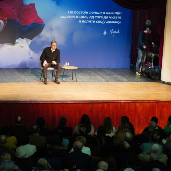 Vučić: "Za rekonstrukciju puta, Doma zdravlja i škole u Čoki devet miliona evra"