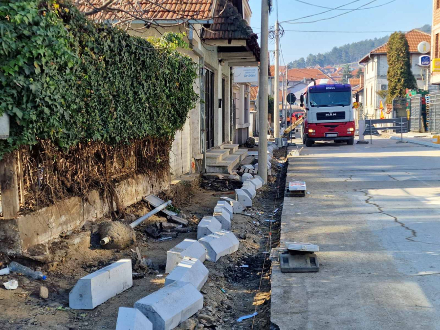 Rekonstruiše se još jedna ulica u gradu FOTO