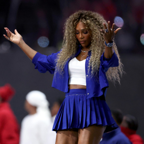 Serena Vilijam podržala Tejlor Svift nakon što su je izviždali VIDEO