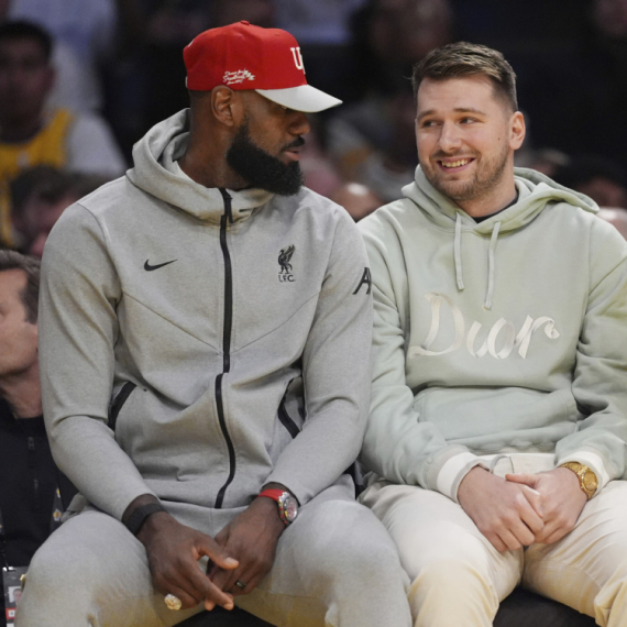 Lebronov misteriozni "tvit" oko Dončića: "Kad klovn dođe na dvor..."