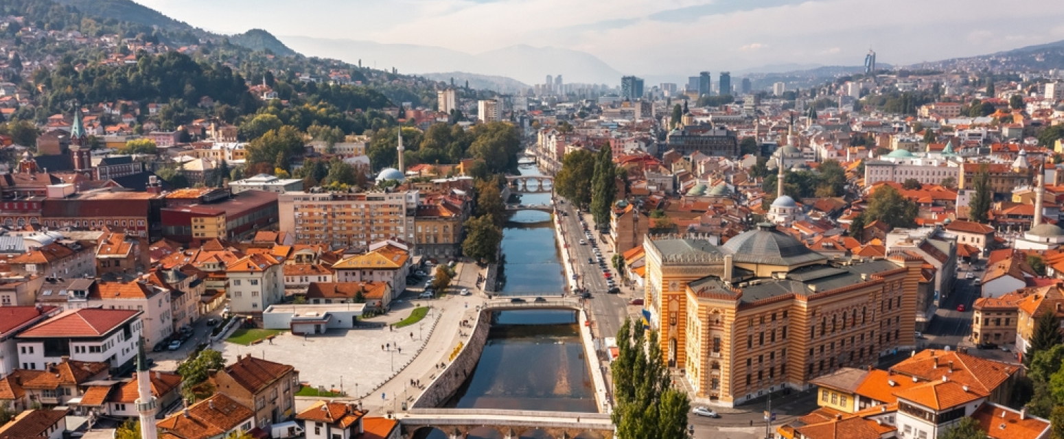 Britanac posetio Sarajevo pa podelio šta ga je iznenadilo kad je naručio hranu: Jednu stvar nije našao VIDEO