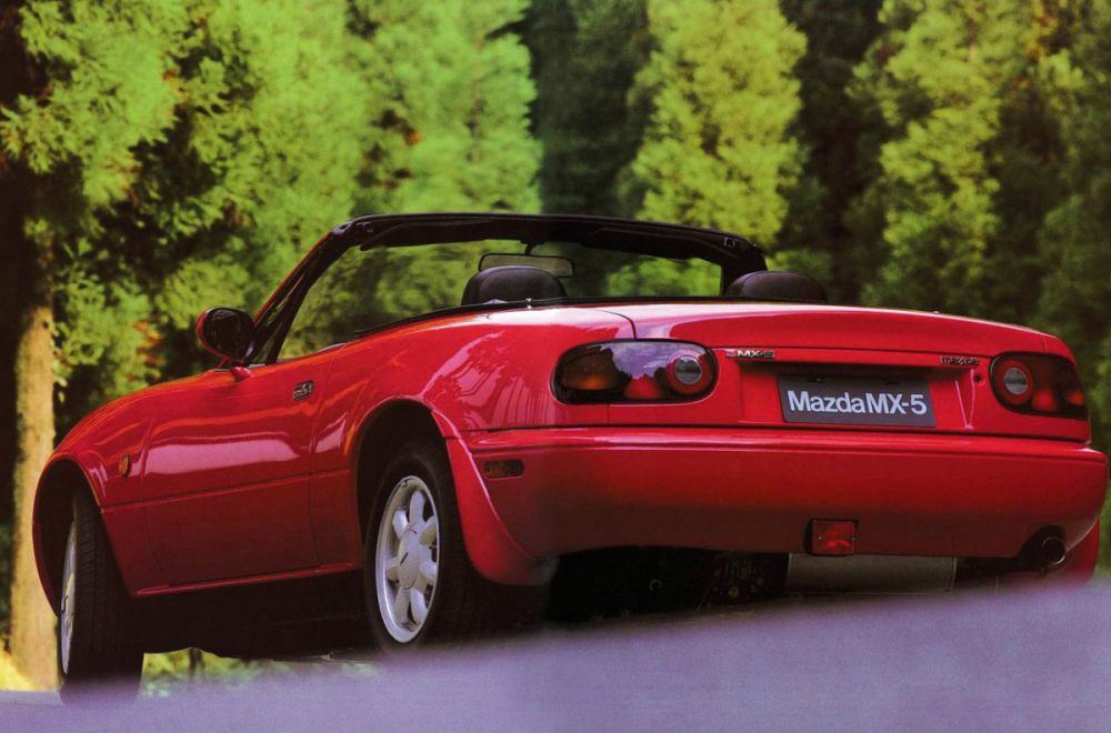 Na današnji dan: Debitovala Mazda MX-5 Miata FOTO