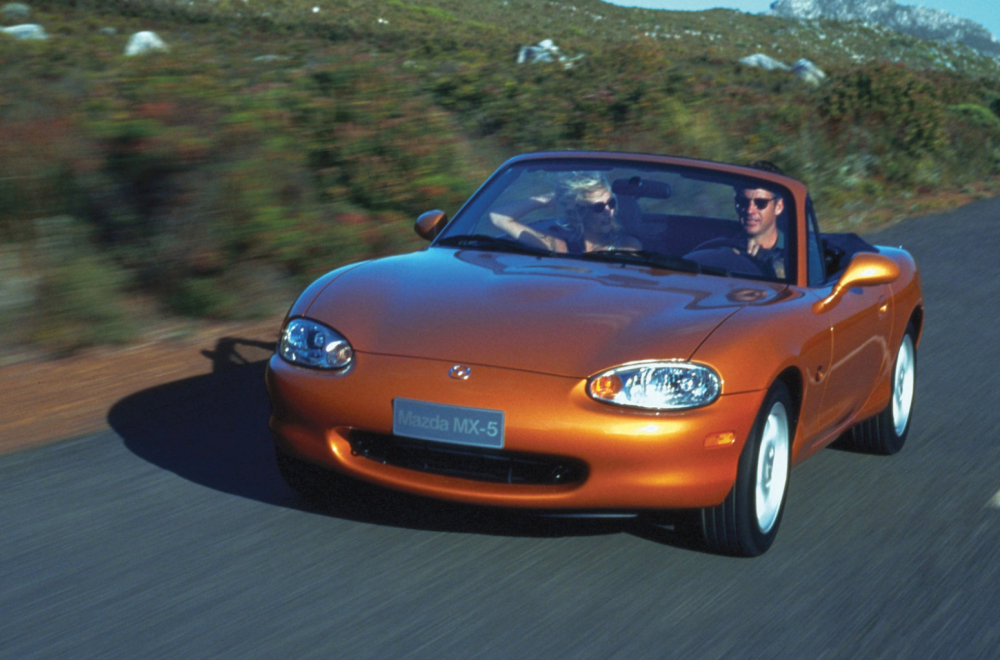Na današnji dan: Debitovala Mazda MX-5 Miata FOTO