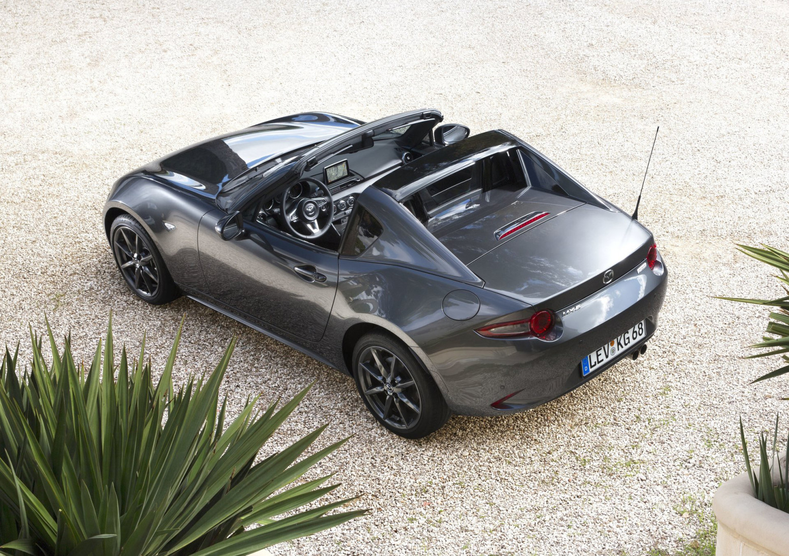 Kraj jedne ere? Nova Mazda MX-5 dobija električni pogon