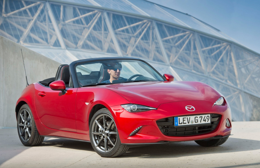 Na današnji dan: Debitovala Mazda MX-5 Miata FOTO