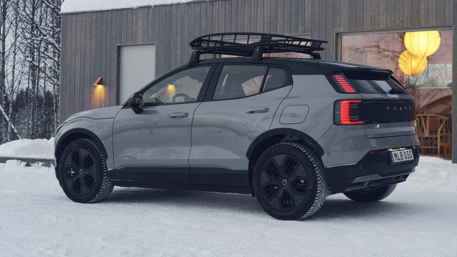 Volvo za vikend avanturiste: Predstavljen EX30 Cross Country FOTO