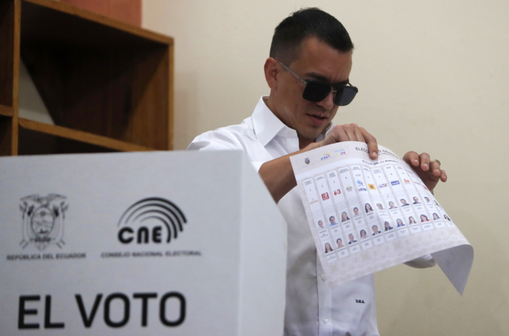 Udarac za Nobou; Građani na referendumu rekli "ne"