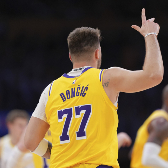 Zašto Luka Dončić nosi broj 77?
