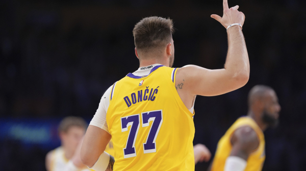Zašto Luka Dončić nosi broj 77?
