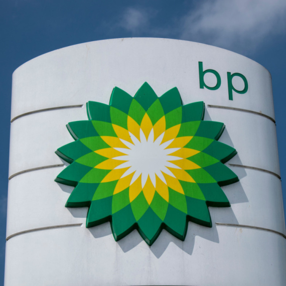 BP zaustavio otkup akcija zbog loših rezultata