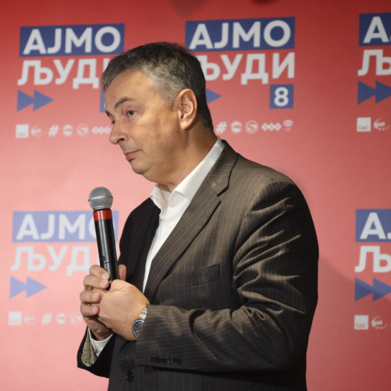Jakšić: Pozivamo Šoškića da odgovori na postavljеna pitanja