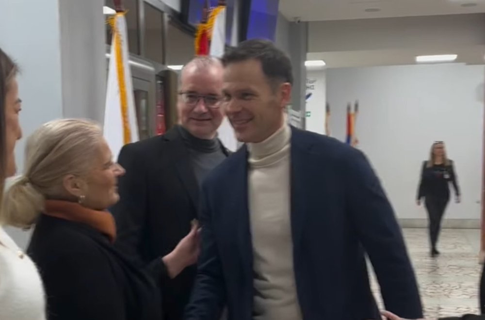 Mali razgovarao sa građanima na Paliluli: Ne smemo dozvoliti da se zaustave napredak i razvoj države VIDEO