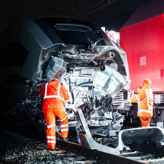 Sudar voza i kamiona u Hamburgu: Poginula jedna osoba, među povređenima poznati komičar FOTO