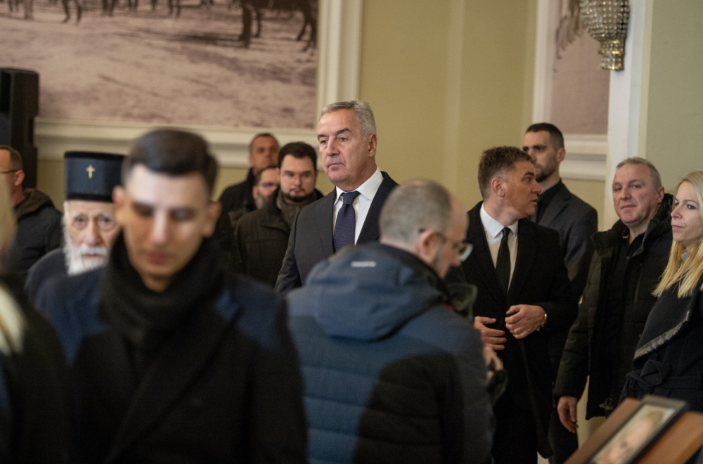 Đukanović hitno napustio pritvor: Milov brat morao u bolnicu