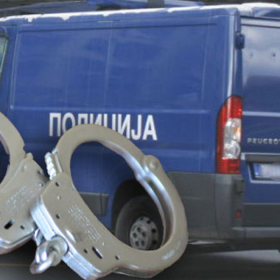 MUP nastavlja borbu protiv korupcije; Uhapšeno pet osoba