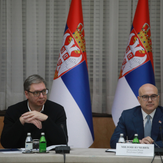 Vučević u dogovoru sa Vučićem ubezbedio smeštaj za studente koji se kreću ka Kragujevcu