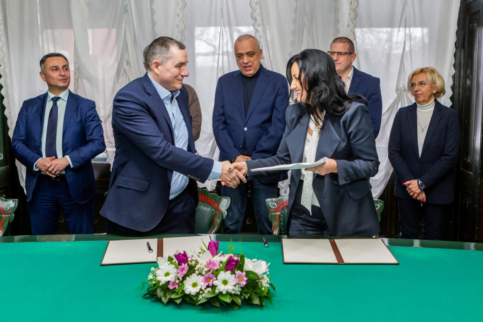 Potpisan ugovor o javno-privatnom partnerstvu vezan za prevoz putnika; Stigli novi autobusi FOTO