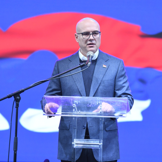 Vučević: Obaveza SNS-a je da brine o svim građanima