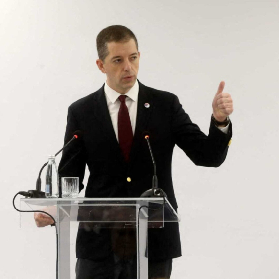 Đurić odgovorio Stefanoviću: Politika Vučića je stabilnost i jačanje međunarodne pozicije Srbije