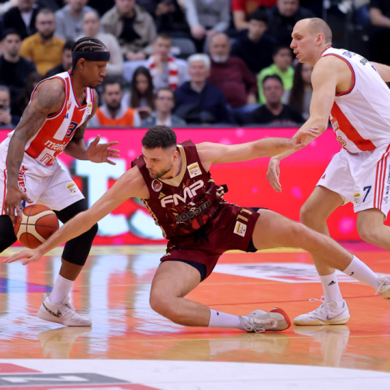 Zvezda ubedljivo do finala Kupa - 45. pobeda protiv FMP-a
