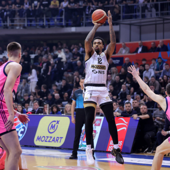 Partizan razbio Megu i zakazao derbi u finalu – protiv Zvezde za trofej