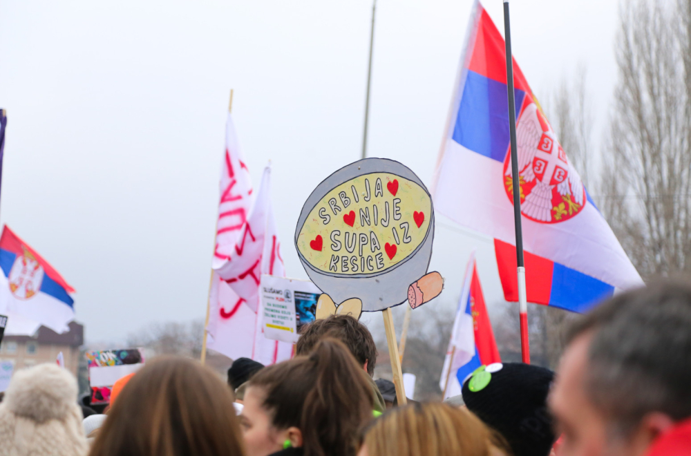 Organizatori protesta nude novac za dolazak u Niš: "Kada se stigne tamo dobijaju se pare"