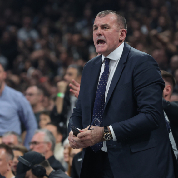 Zoran Savić napustio Partizan!