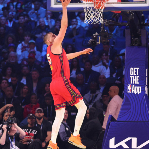Jokićev tim ubedljivo poražen, Stef Kari MVP – NBA spektakl o kome se priča VIDEO