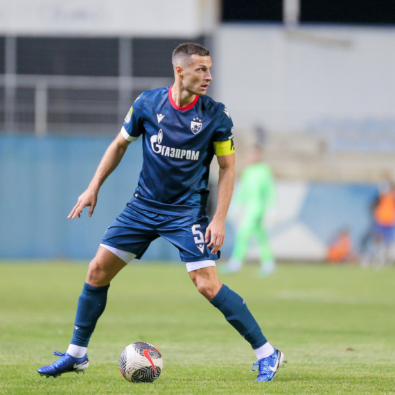 Kapiten napustio Zvezdu pred derbi! Crveno-beli podmlađuju tim