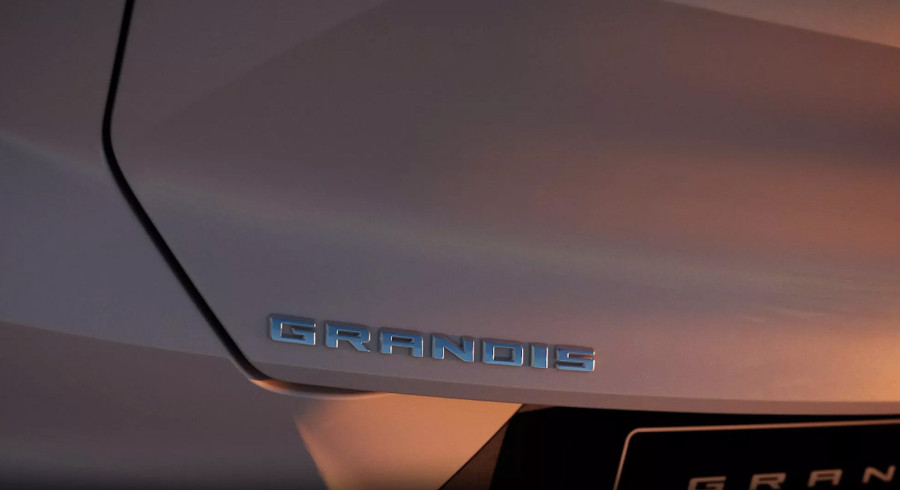 Mitsubishi vraća ime Grandis za prepakovani Renault Symbioz VIDEO