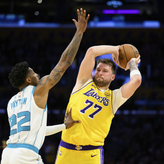 Dončić i Lebron se muče zajedno – Lejkersi opet izgubili VIDEO