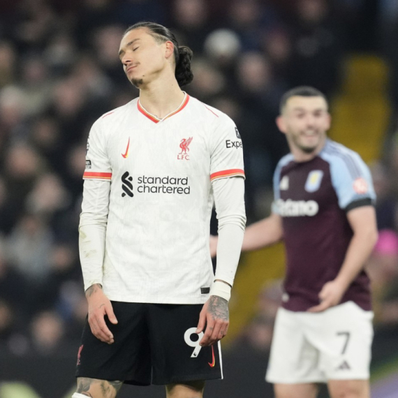 Nunjes i Liverpul ovako ne mogu više